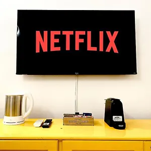 https://isola-garibaldi-lovely-apt-with-netflix-and-wifi.it-lombardy.com